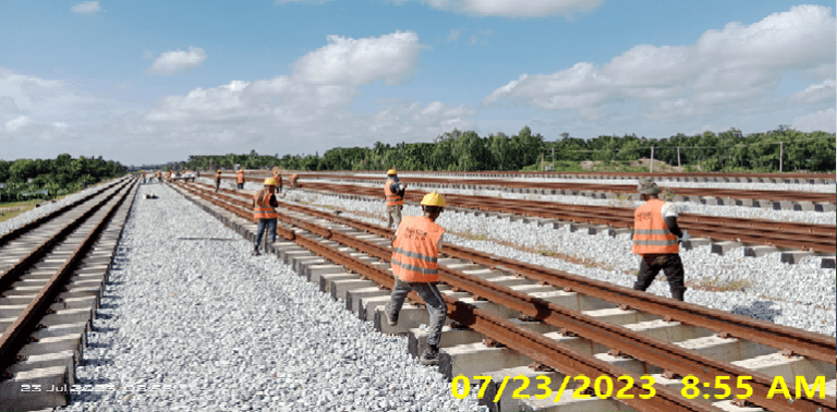 Sleeper Placing work at Ch.89480 to 89300